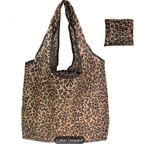 NEW Leopard Print Tote Bag made of Durable Polyester & folds into a small pouch. - Picture 1 of 2